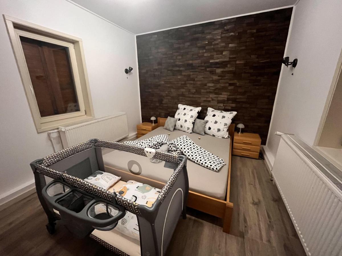 Chata Reina Villa Puste Pole Екстериор снимка