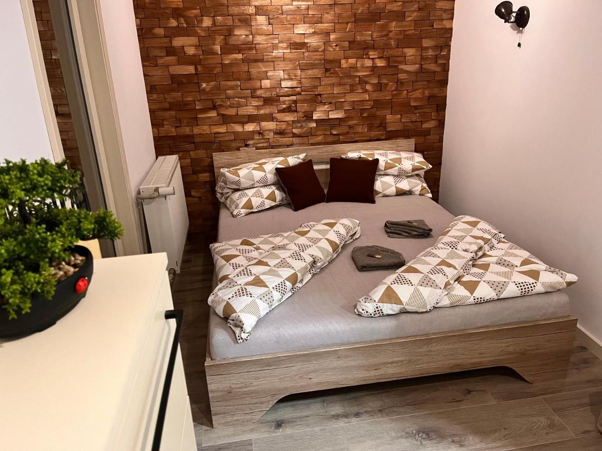 Chata Reina Villa Puste Pole Екстериор снимка
